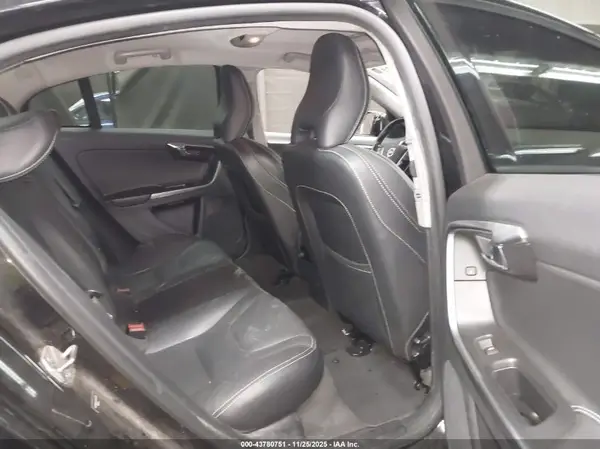 YV126MFLXJ2450710 2018 VOLVO S60 - Image 8