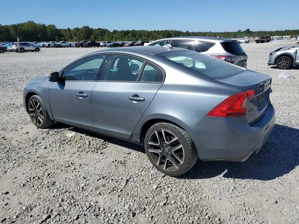 YV126MFLXJ2450884 2018 VOLVO S60 - Image 2