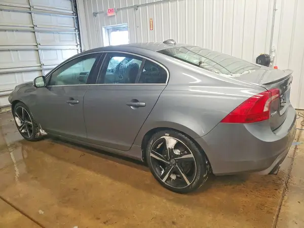 YV126MFP1G2396578 2016 VOLVO S60 - Image 2