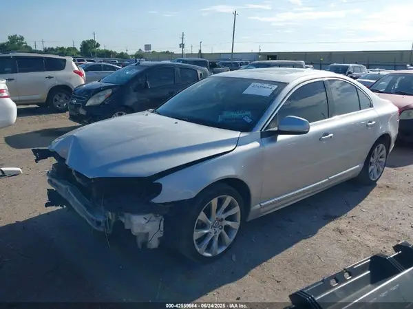 YV140MAK9G1195720 2016 VOLVO S80 - Image 2
