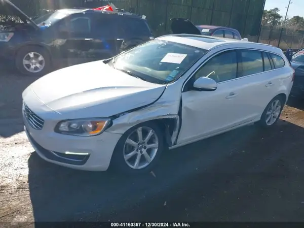 YV140MEK0H1362820 2017 VOLVO V60 - Image 2