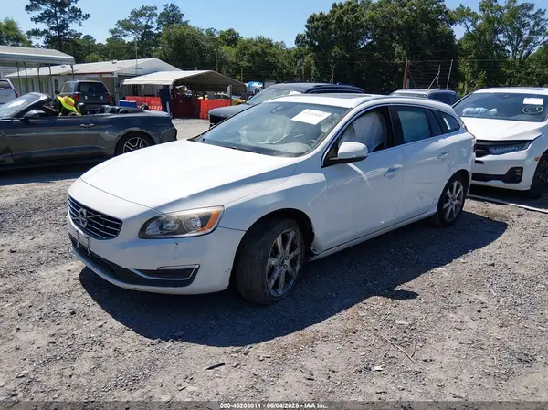 YV140MEK1G1292856 2016 VOLVO V60 - Image 2