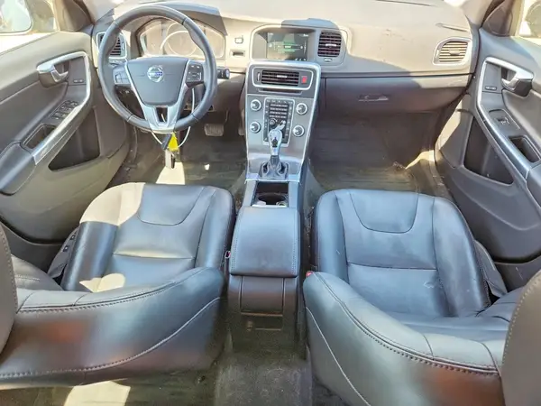 YV140MEK2G1307106 2016 VOLVO V60 - Image 8