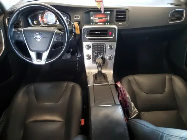 YV140MEK2H1329544 2017 VOLVO V60 - Image 8