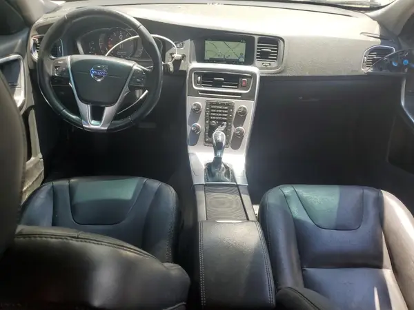 YV140MEK2H1332119 2017 VOLVO V60 - Image 8