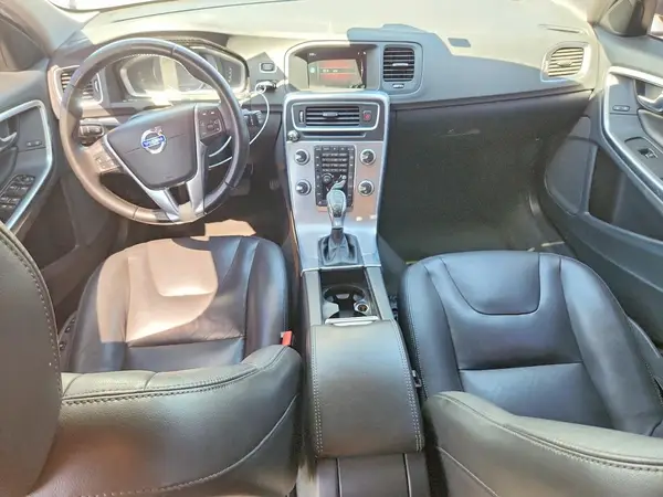 YV140MEK2H1332458 2017 VOLVO V60 - Image 8