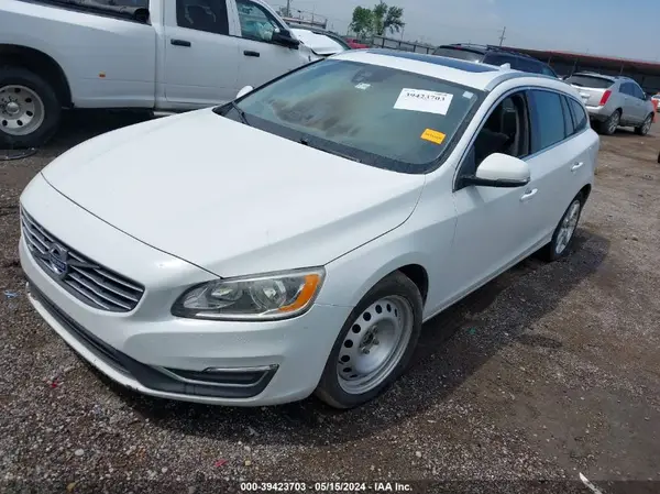 YV140MEK2H1333206 2017 VOLVO V60 - Image 2
