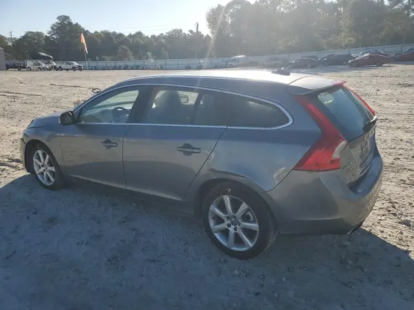 YV140MEK2H1337627 2017 VOLVO V60 - Image 2