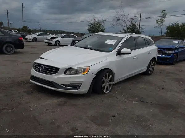 YV140MEK3G1290221 2016 VOLVO V60 - Image 2