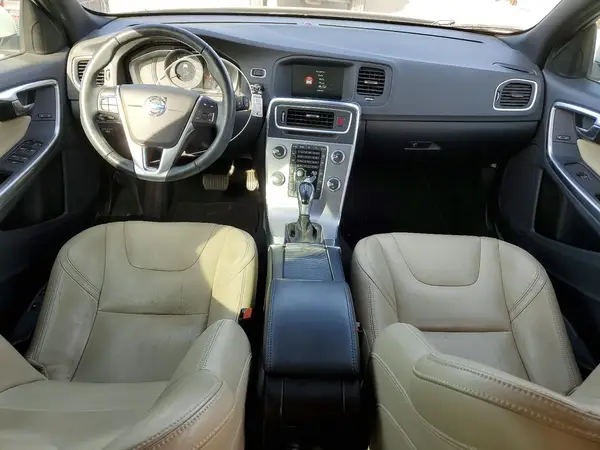 YV140MEK3H1347440 2017 VOLVO V60 - Image 8