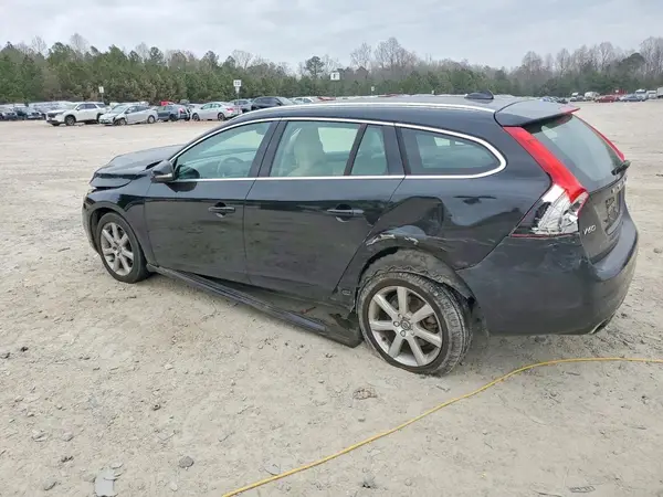 YV140MEK3H1357269 2017 VOLVO V60 - Image 2