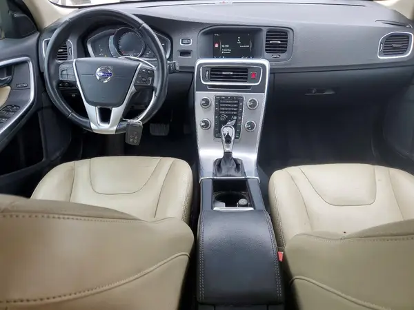 YV140MEK3H1357269 2017 VOLVO V60 - Image 8
