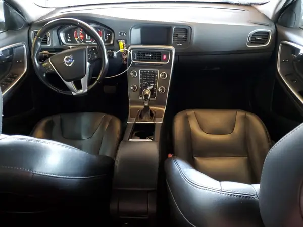 YV140MEK4G1287036 2016 VOLVO V60 - Image 8