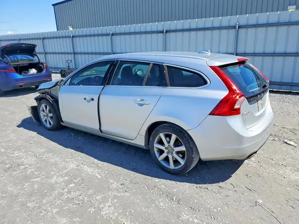 YV140MEK4G1291863 2016 VOLVO V60 - Image 2
