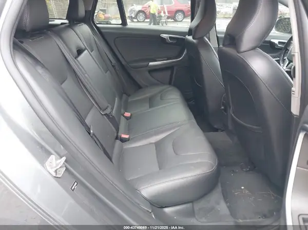 YV140MEK4G1296965 2016 VOLVO V60 - Image 8