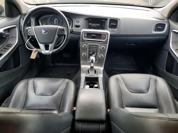 YV140MEK4G1307267 2016 VOLVO V60 - Image 8