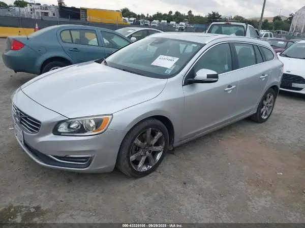 YV140MEK4H1331683 2017 VOLVO V60 - Image 2