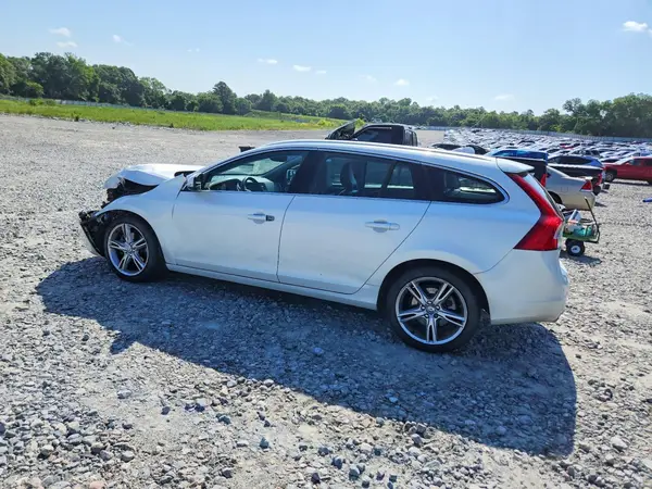 YV140MEK4H1332283 2017 VOLVO V60 - Image 2