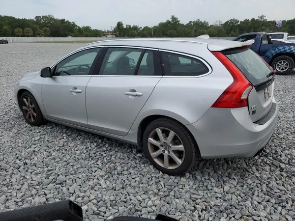 YV140MEK5G1290897 2016 VOLVO V60 - Image 2