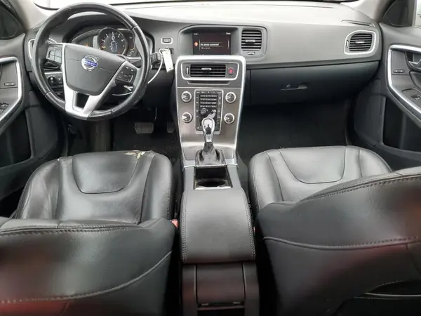 YV140MEK5G1290897 2016 VOLVO V60 - Image 8