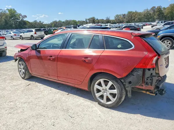 YV140MEK5G1293007 2016 VOLVO V60 - Image 2