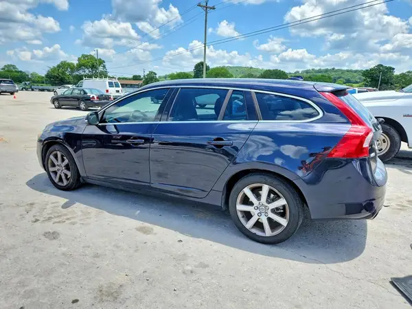 YV140MEK5G1297428 2016 VOLVO V60 - Image 2
