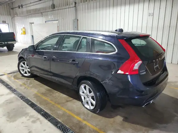 YV140MEK5G1298126 2016 VOLVO V60 - Image 2