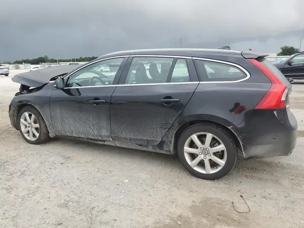 YV140MEK5H1351991 2017 VOLVO V60 - Image 2