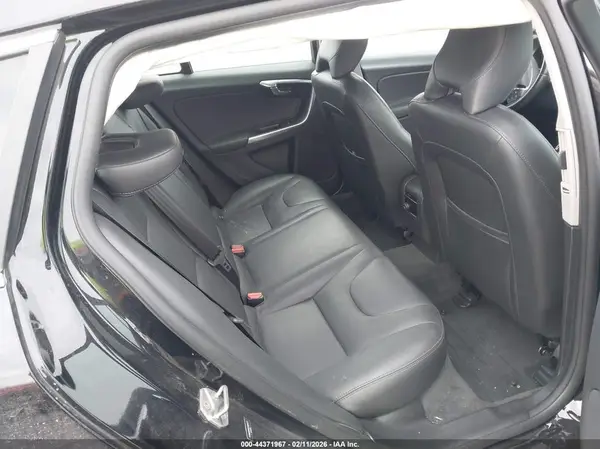 YV140MEK6G1305472 2016 VOLVO V60 - Image 8