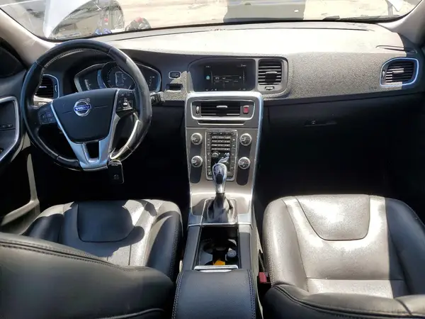 YV140MEK6G1310042 2016 VOLVO V60 - Image 8
