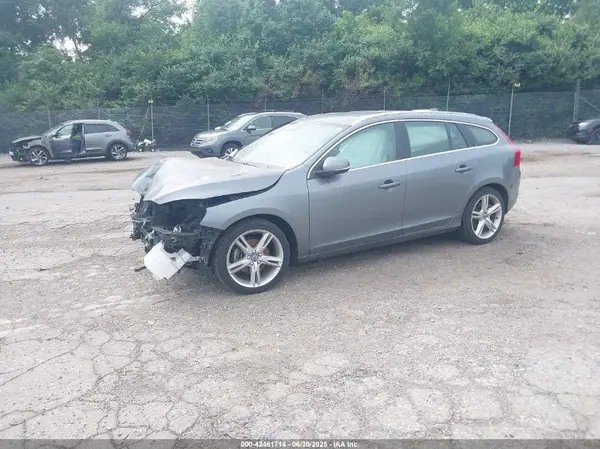 YV140MEK6H1343947 2017 VOLVO V60 - Image 2
