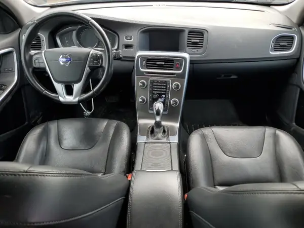 YV140MEK7G1291520 2016 VOLVO V60 - Image 8