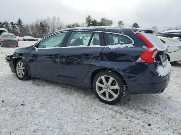 YV140MEK7H1368100 2017 VOLVO V60 - Image 2
