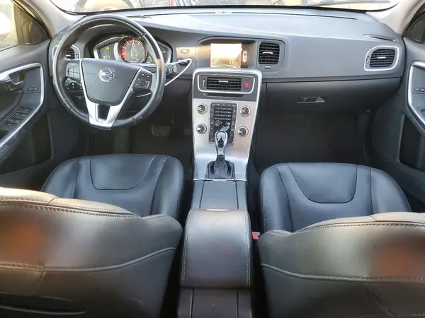 YV140MEK7H1372941 2017 VOLVO V60 - Image 8