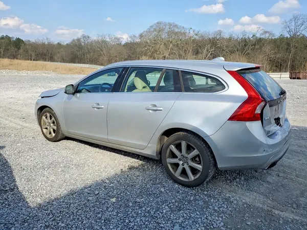 YV140MEK8H1332819 2017 VOLVO V60 - Image 2