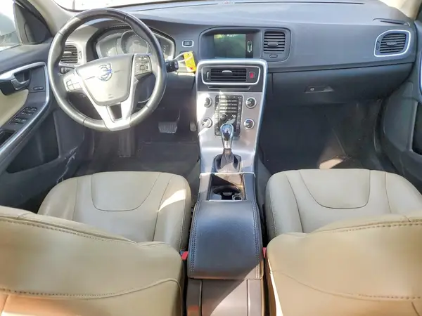 YV140MEK8H1332819 2017 VOLVO V60 - Image 8