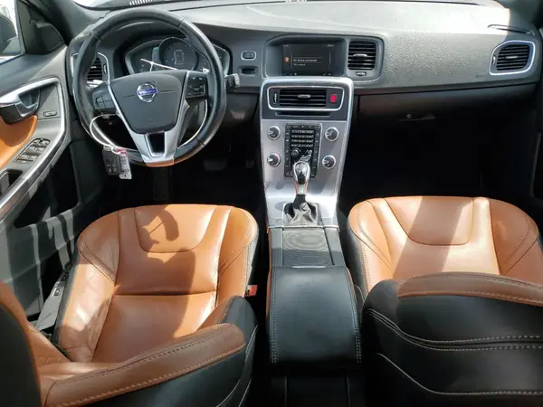 YV140MEK8H1360233 2017 VOLVO V60 - Image 8