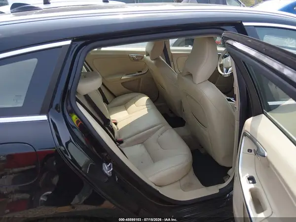 YV140MEK9G1292930 2016 VOLVO V60 - Image 8