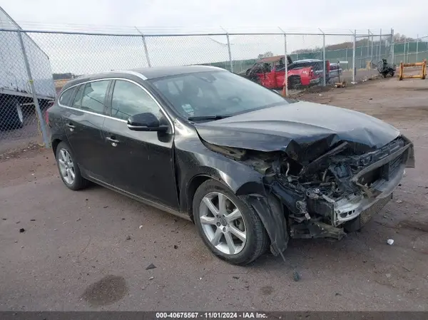 YV140MEK9G1298095 2016 VOLVO V60 - Image 1