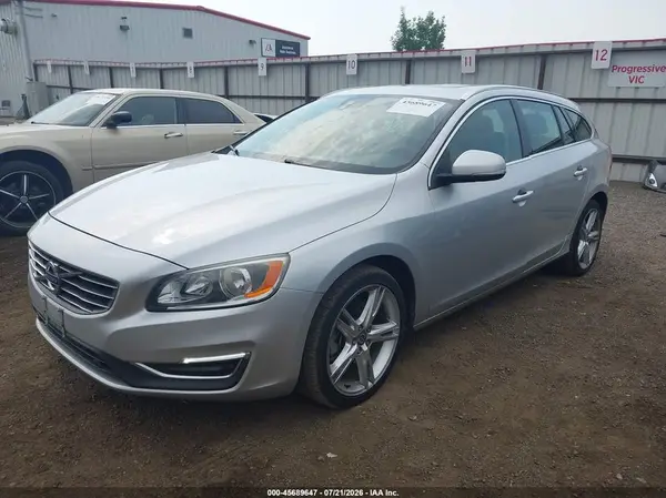 YV140MEK9G1305577 2016 VOLVO V60 - Image 2
