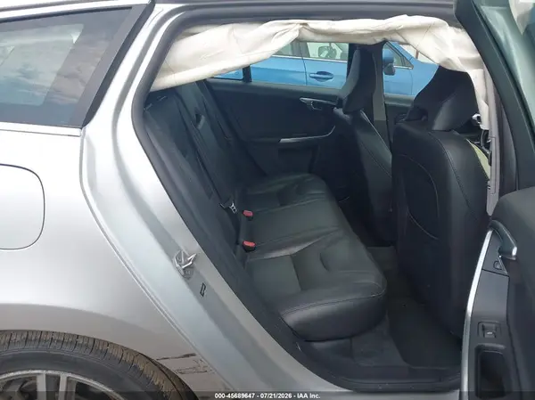 YV140MEK9G1305577 2016 VOLVO V60 - Image 8