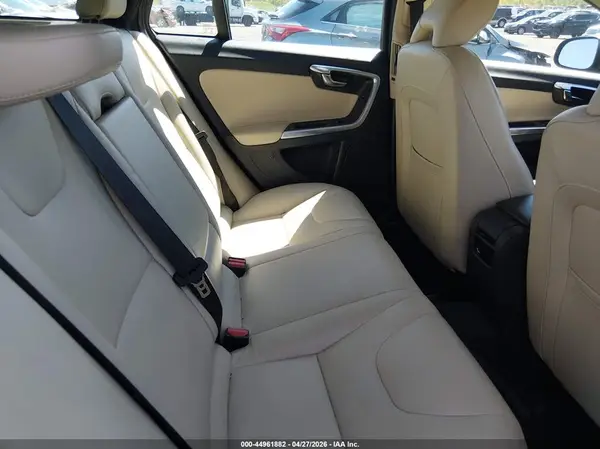 YV140MEK9G1314134 2016 VOLVO V60 - Image 8