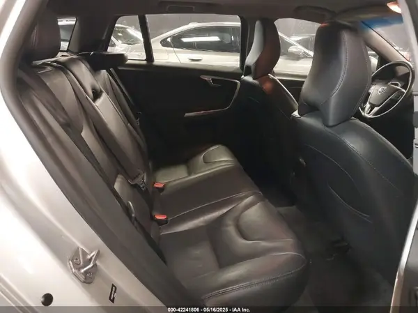 YV140MEK9G1319298 2016 VOLVO V60 - Image 8