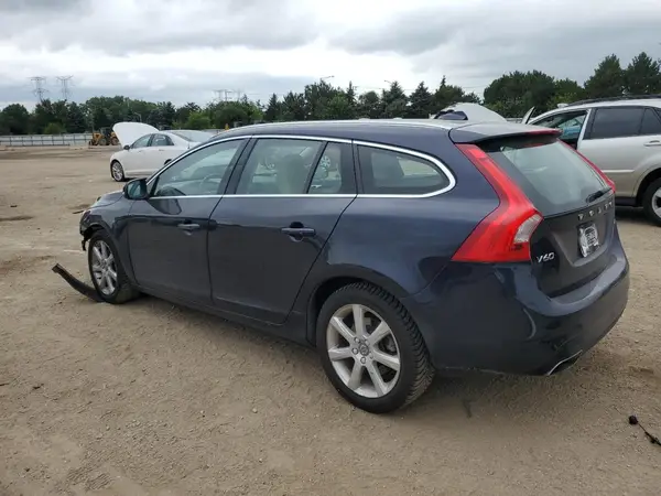 YV140MEK9H1332506 2017 VOLVO V60 - Image 2