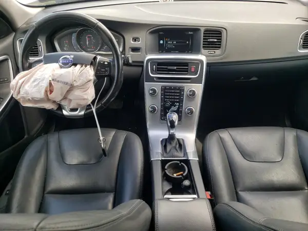 YV140MEK9H1350990 2017 VOLVO V60 - Image 8