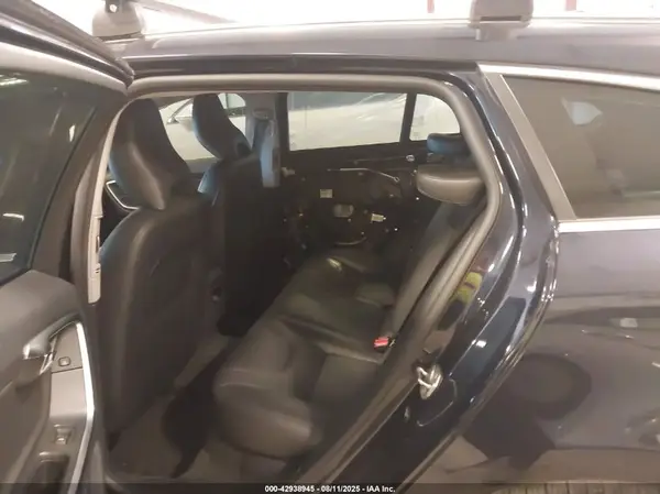 YV140MEK9H1367711 2017 VOLVO V60 - Image 8