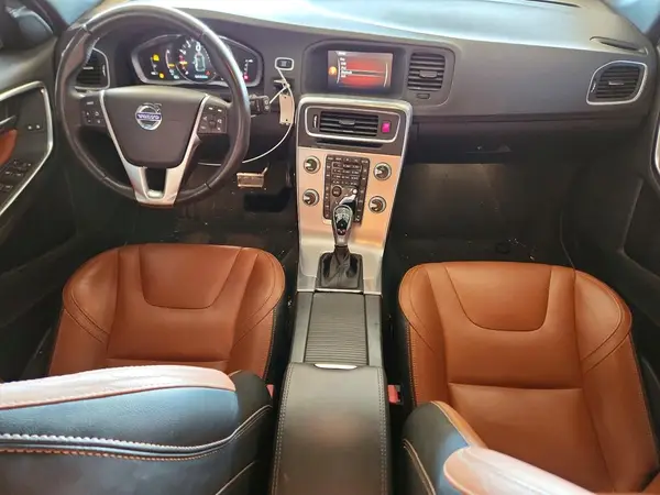 YV140MEK9H1368616 2017 VOLVO V60 - Image 8