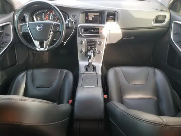 YV140MEK9H1372844 2017 VOLVO V60 - Image 8