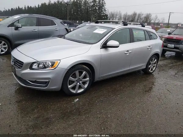 YV140MEKXG1290426 2016 VOLVO V60 - Image 2