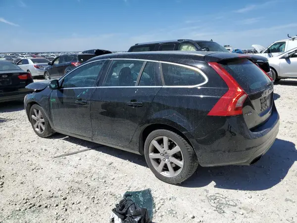 YV140MEKXG1291821 2016 VOLVO V60 - Image 2